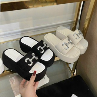 Dép Xuồng Nữ Quai Ngang Da Mềm Khóa Đá cao 7 phân