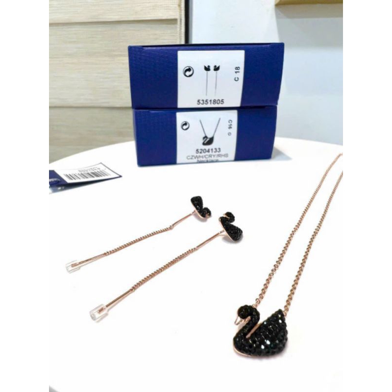 Trang sức thiên nga đen