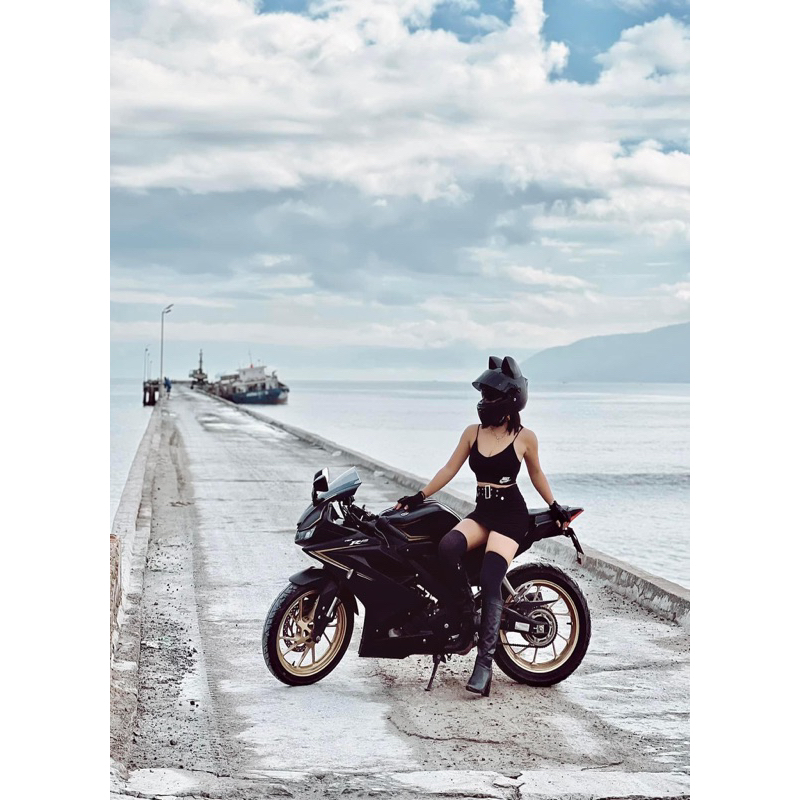 Mũ bảo hiểm Royal M266 đen + Tai mèo to gắn mũ, tặng kíh trắng khi đặt mũ kíh màu vàng, đen 7màu