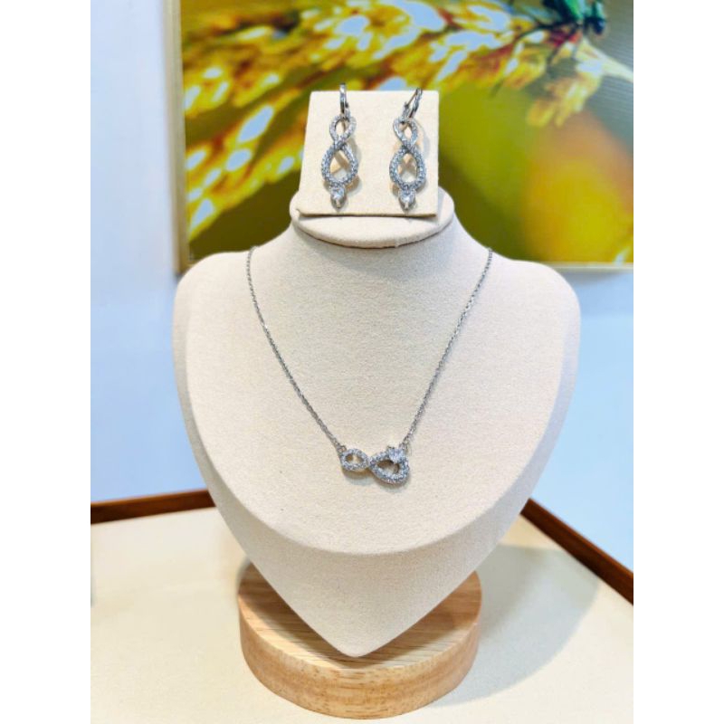 Trang sức Swarovski