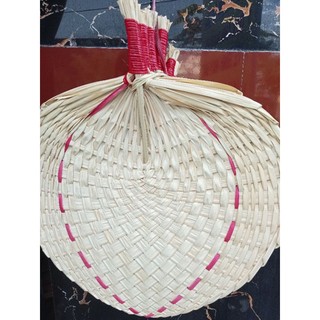 Quạt nan đan thủ công
