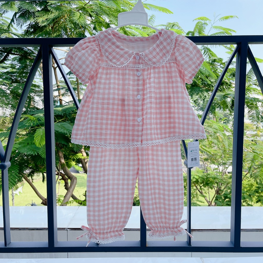 Pijama bé gái cộc tay quần lửng xô muslin Áo Lá Homewear A040, đồ ngủ bé gái xô đũi babydoll caro xinh xắn
