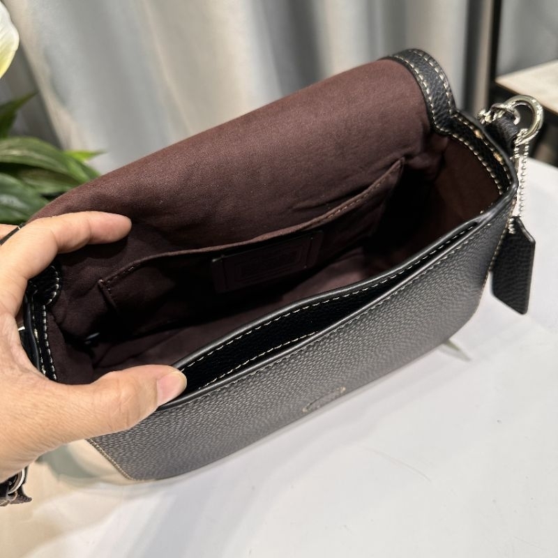 Túi chéo Coach Logan Messenger