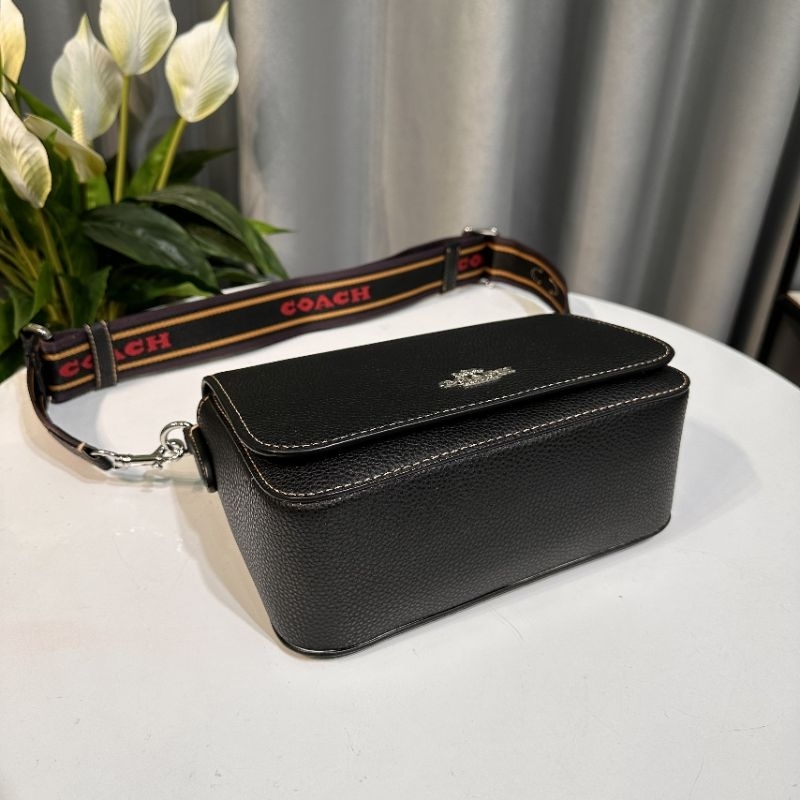 Túi chéo Coach Logan Messenger
