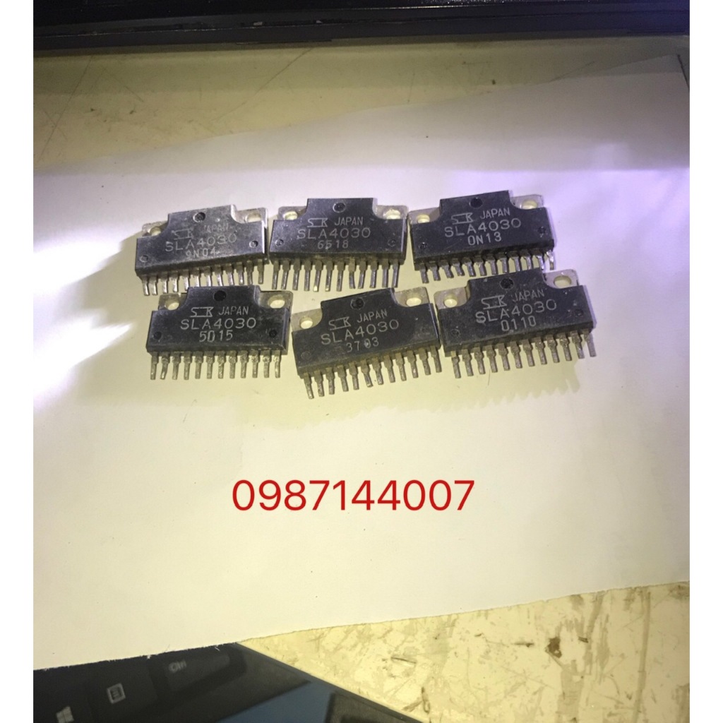 IC SLA4030(THÁO MÁY) siêu sale(giá 1 con)