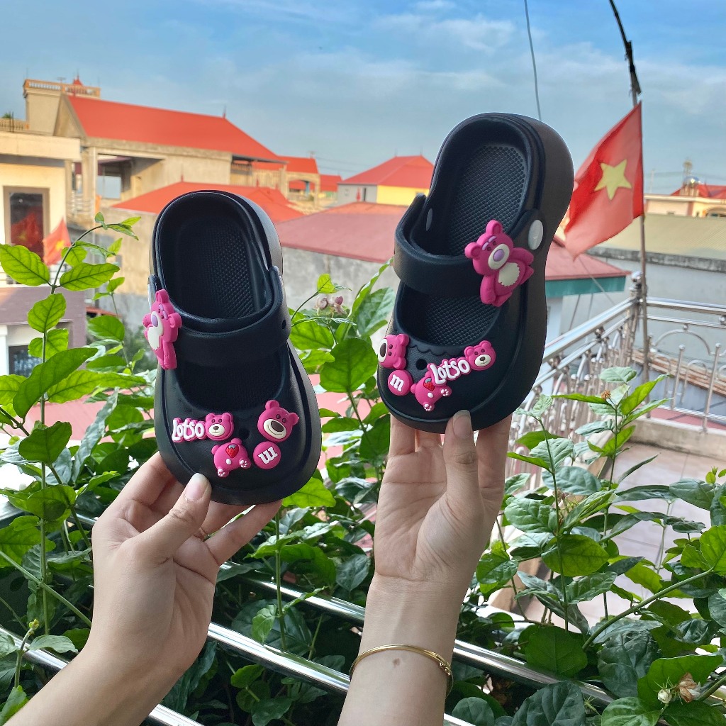 Dép Sục Gấu Dâu siêu nhẹ mã 2763C cho mẹ và bé đi cặp Quảng Châu cao cấp