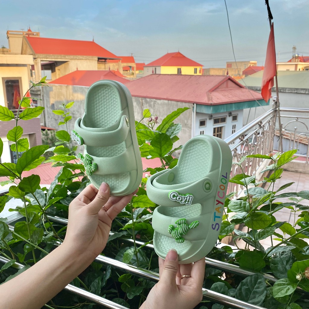 Dép Thỏ siêu nhẹ hai quai mã QN609D HOT 2023 QCCC cho bé từ 2 tuổi đến 15 tuổi