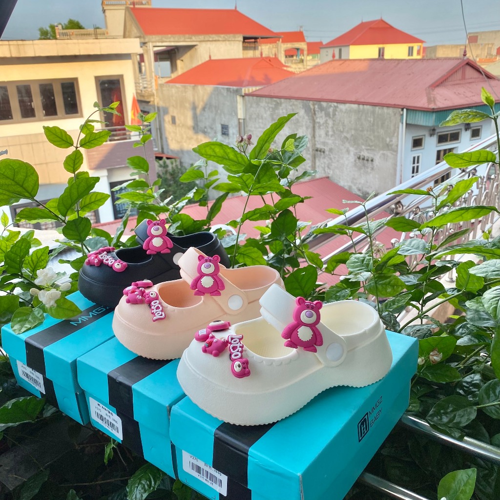 Dép Sục Gấu Dâu siêu nhẹ mã 2763C cho mẹ và bé đi cặp Quảng Châu cao cấp