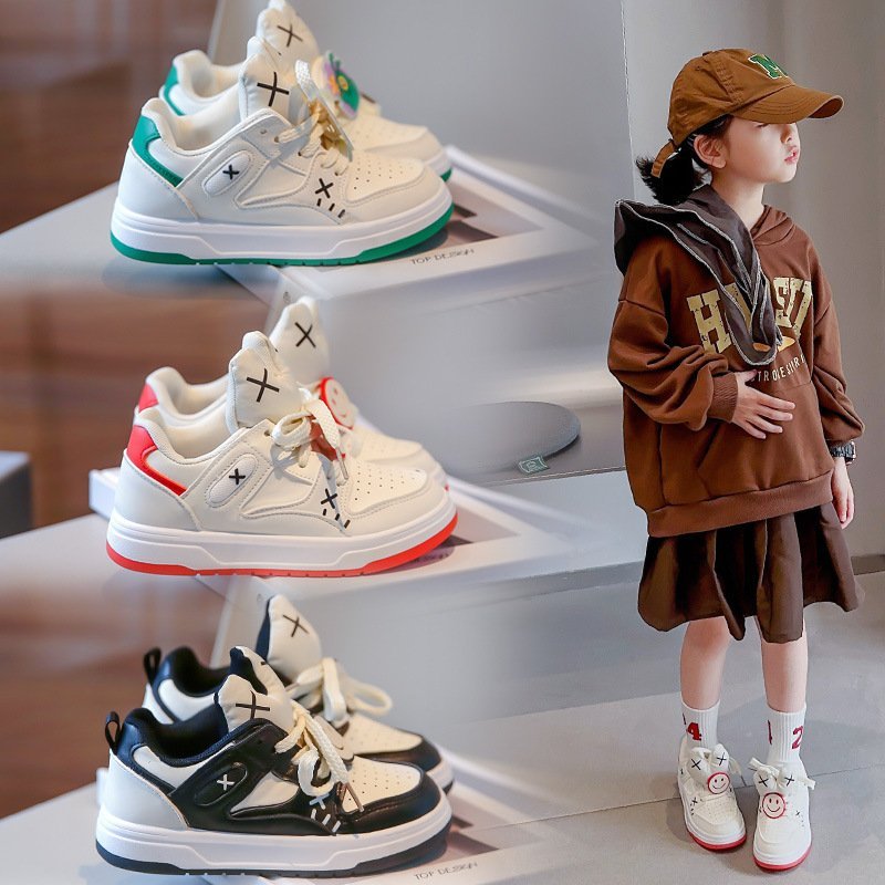 Giày thể thao đính Icon mã YY5503 QCCC cho bé trai bé gái từ 3 tuổi đến 15 tuổi