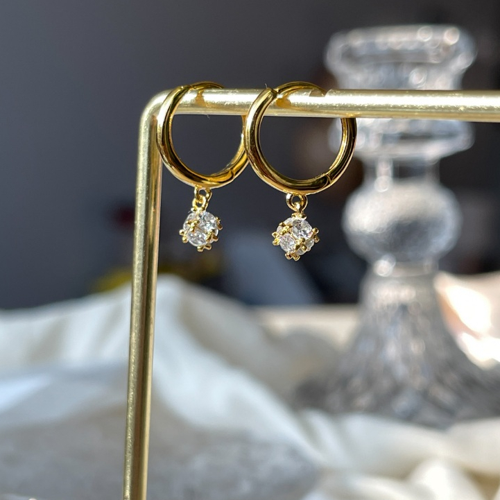 Bông Tai Bạc JUNIE, Dáng Tròn Đính Đá Zirconia Đơn Giản E-QUINN