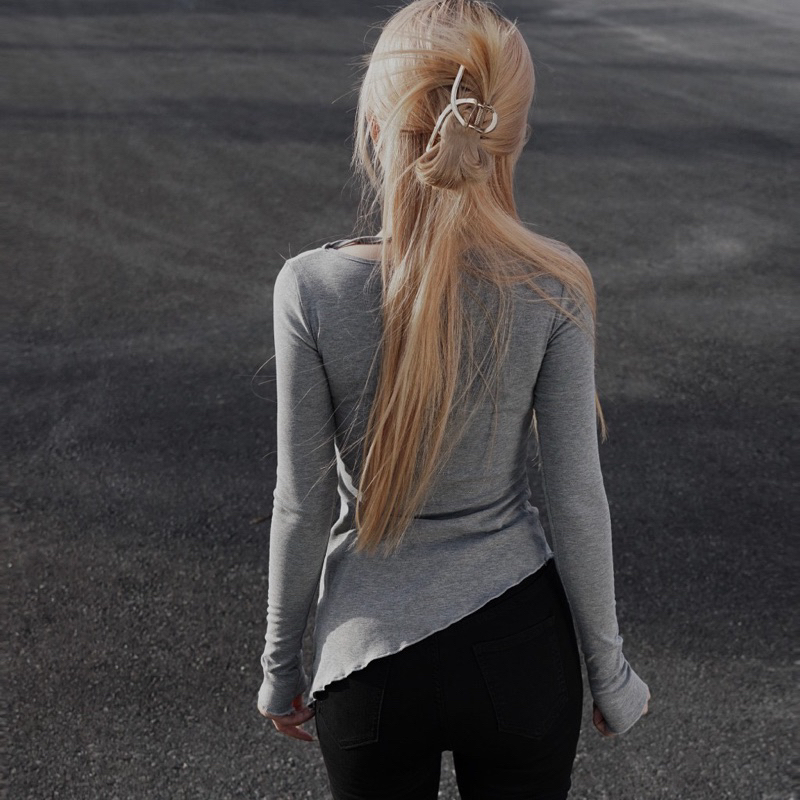 Áo Thun Dài Tay Xéo Vạt Dây Cổ 2 Màu Xám Đen