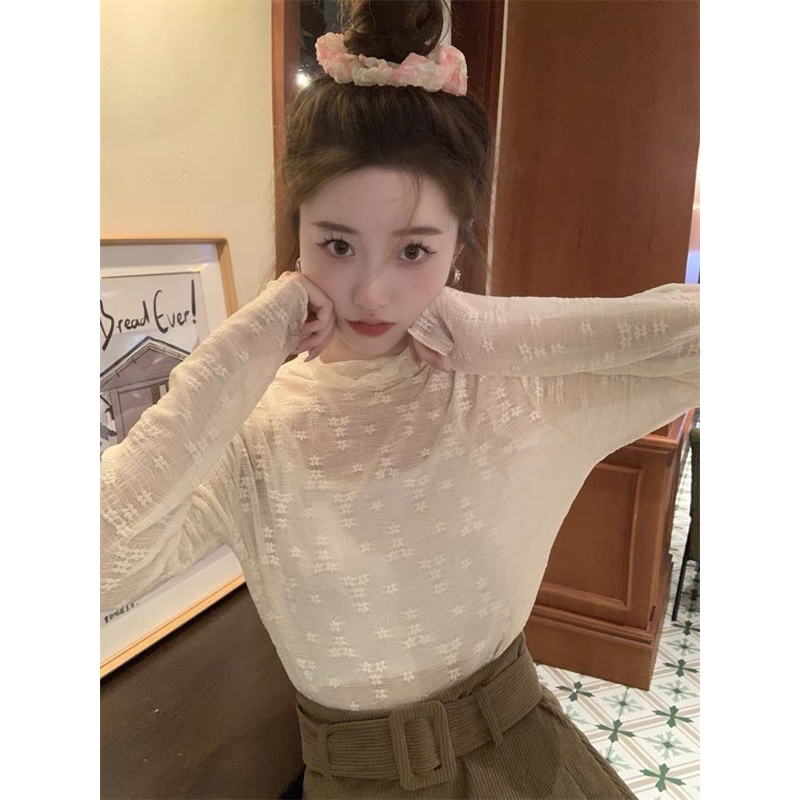 Áo Thun Ren Nữ Dài Tay Cổ Lọ Thêu Hoa Nhí Phối Váy Đầm Áo Gile Phong Cách Vintage Nhẹ Nhàng Điệu Đà Hàn Quốc