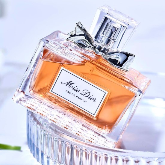 Nước hoa Miss D.i.o.r EDP 10ml 𝗔𝘂𝗿𝗼𝗿𝗮'𝘀 𝗣𝗲𝗿𝗳𝘂𝗺𝗲 𝗦𝘁𝗼𝗿𝗲 ®️