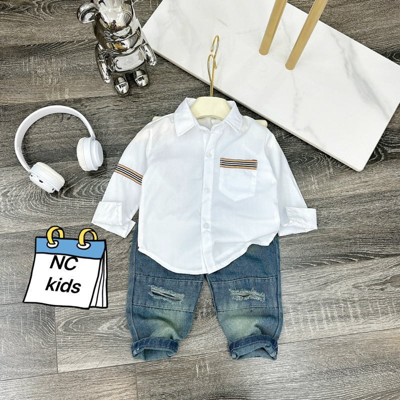 Sét bộ áo sơ mi trắng dài tay phối quần jean dài rách cho bé trai