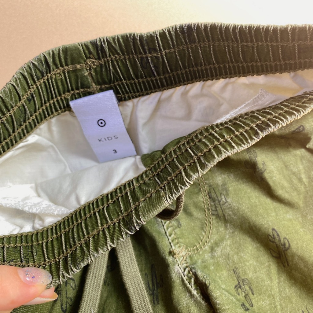 P53 Quần short bé trai kaki Crown & Ivy