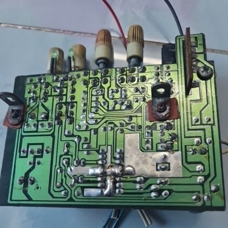 Bộ lòng loa vi tính 2.0 tháo máy có biến áp và mạch .