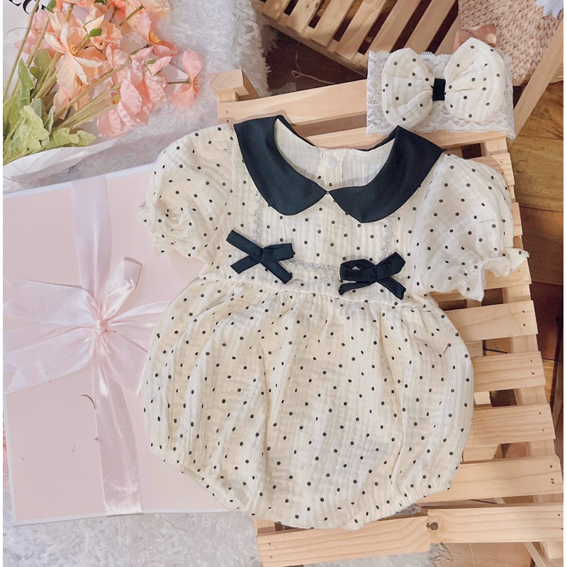 Bodysuit Cho Bé Chấm Bi Cổ Đen Chất Xô Muslin Kèm Turban Nơ Xinh