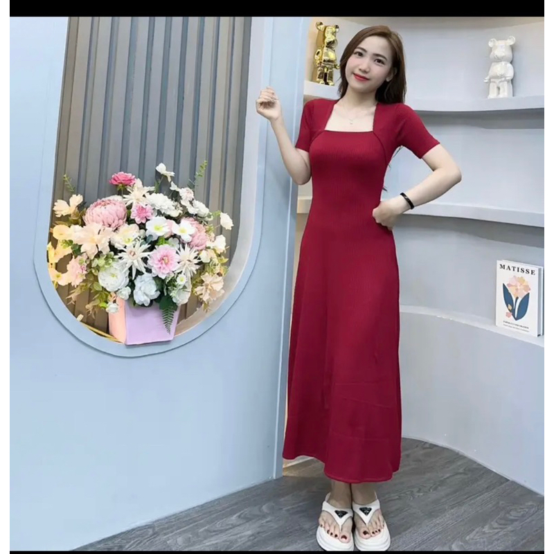 Đầm cổ vuông tay ngắn dáng dài xoè nhẹ tôn dáng chất vải thun len tăm QC