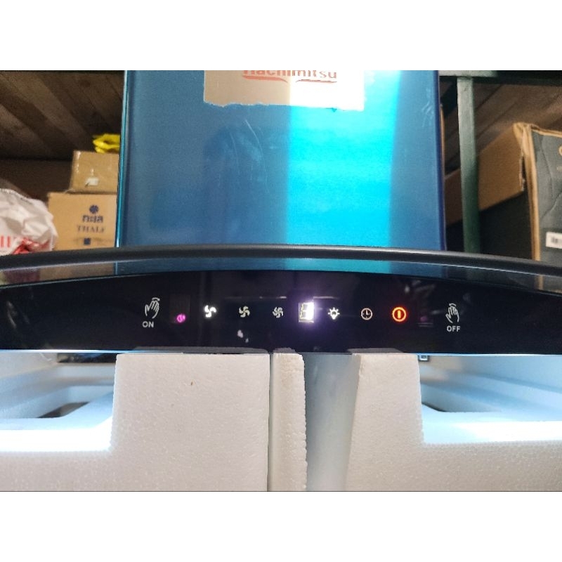 Máy hút mùi kính cong Hachimitsu hàng chính hãng