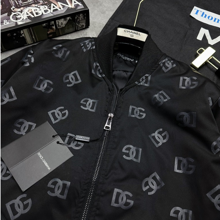 Áo Khoác Bomber Nam Đê Gờ In Logo Toàn Thân Siêu Đẹp - Áo Khoác Nam Bomber Đê Gờ Cao Cấp