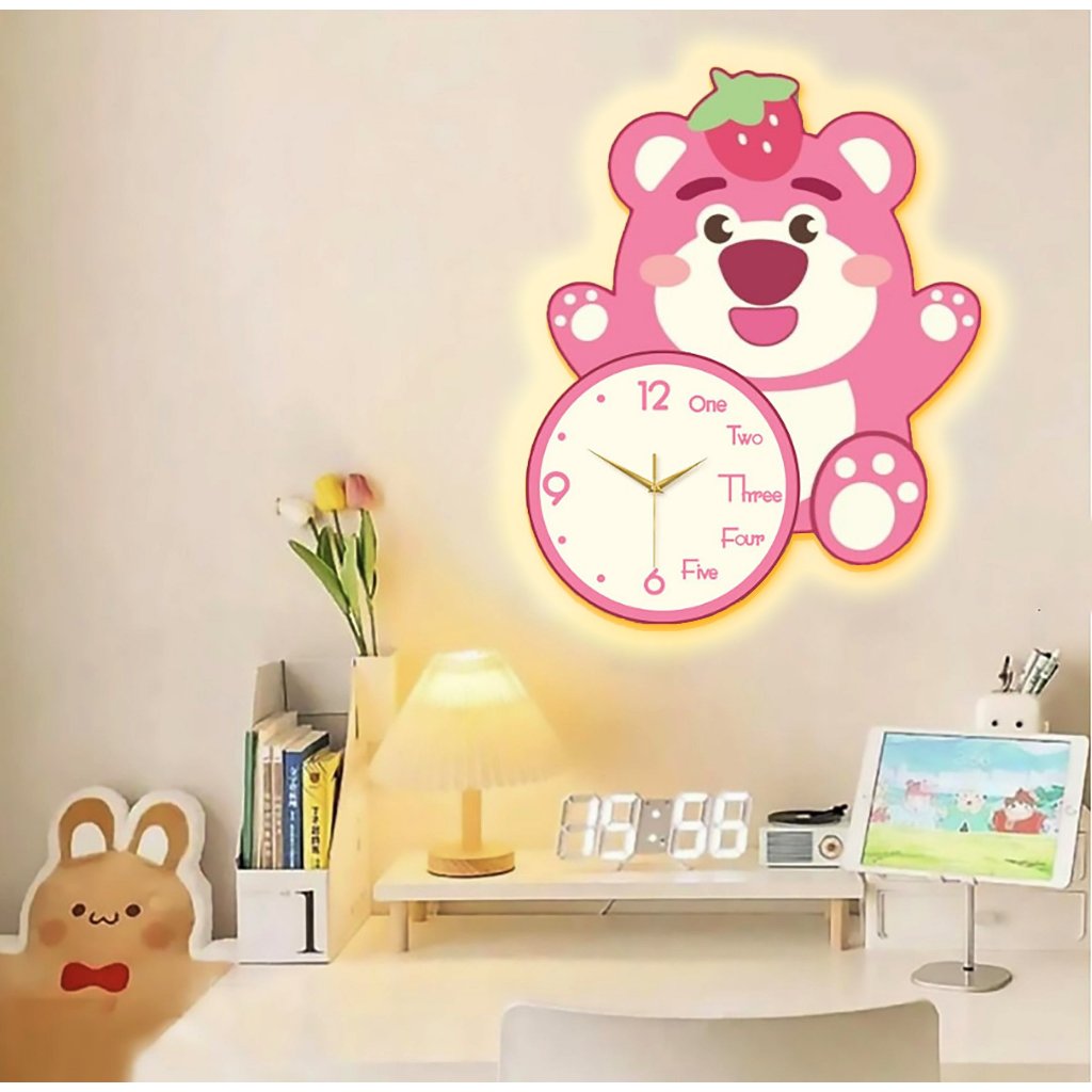 Đồng hồ treo tường Gấu Dâu Losto decor phòng ngủ phòng khách có đèn led siêu sinh tặng kèm pin và đi