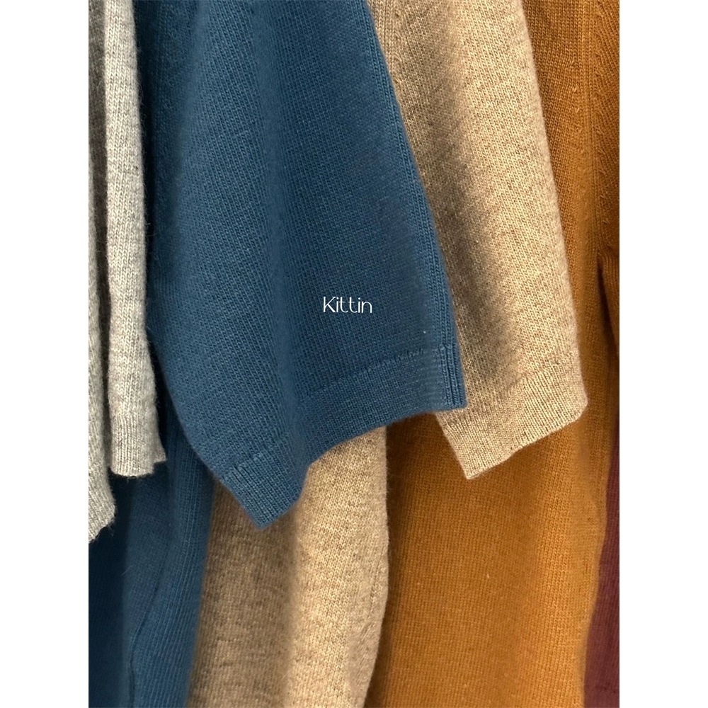 Áo len cổ polo thêu chữ Kittin - Nhakholiti - AL596