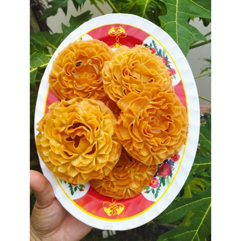 Bột chiên bánh nhúng hoa