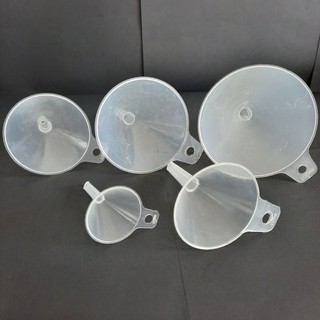 Phễu nhựa nhiều size dày dặn fi 4cm, 6cm, 6.5cm, 7.5cm, 8cm, 9cm, 10cm/ phễu nhựa thí nghiệm  ( Đức và Trung quốc)