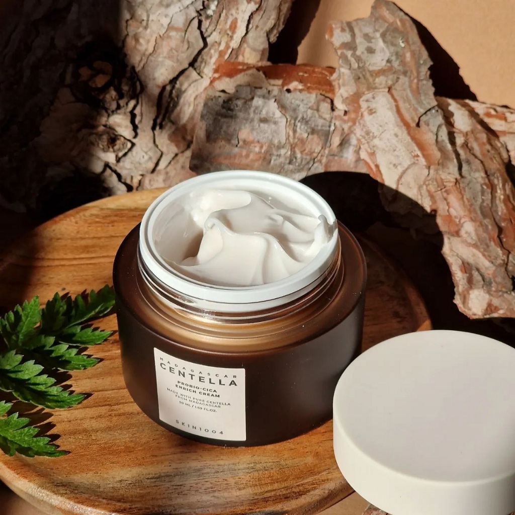 Kem Dưỡng Ẩm, Làm Dịu Da Từ Rau Má Lên Men Skin1004 Madagascar Centella Probio-Cica Enrich Cream 50ml