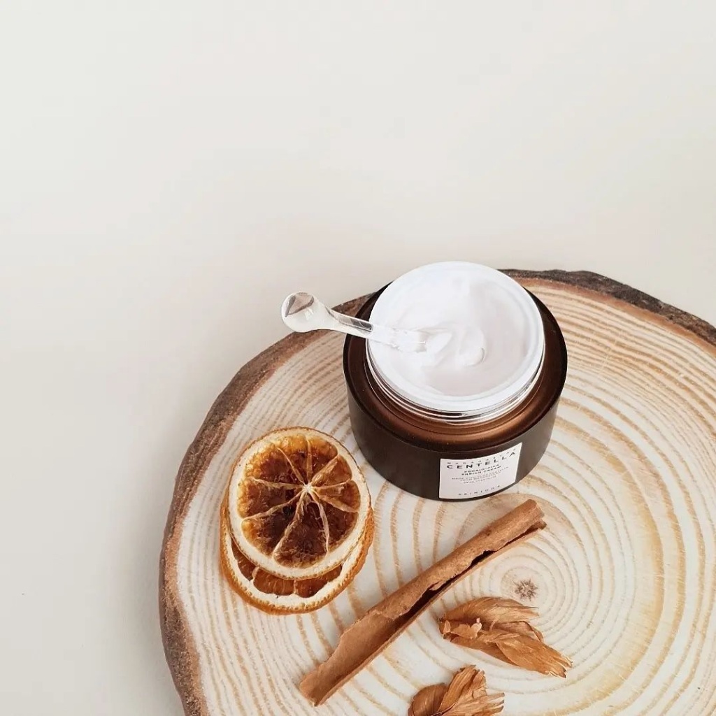 Kem Dưỡng Ẩm, Làm Dịu Da Từ Rau Má Lên Men Skin1004 Madagascar Centella Probio-Cica Enrich Cream 50ml