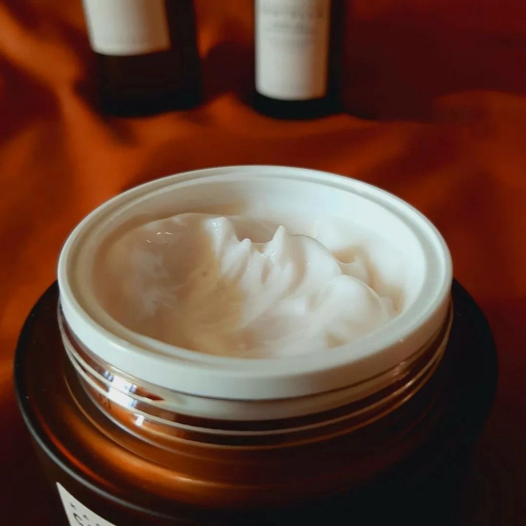 Kem Dưỡng Ẩm, Làm Dịu Da Từ Rau Má Lên Men Skin1004 Madagascar Centella Probio-Cica Enrich Cream 50ml