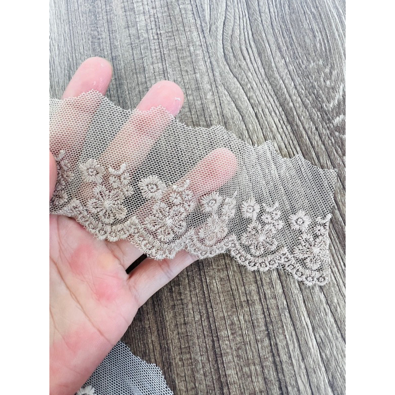 13,5m ren lưới thêu hoa bản 5cm màu vintage