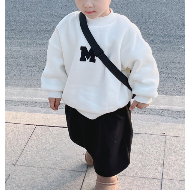 TE450-Bộ nỉ áo+quần cho bé trai bé gái Hokiha Kids chất nỉ ép dày dặn, mềm mịn hình thêu chữ M size 8-16kg