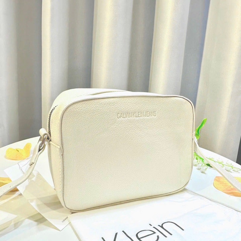 Túi calvin klien đeo chéo cho nữ