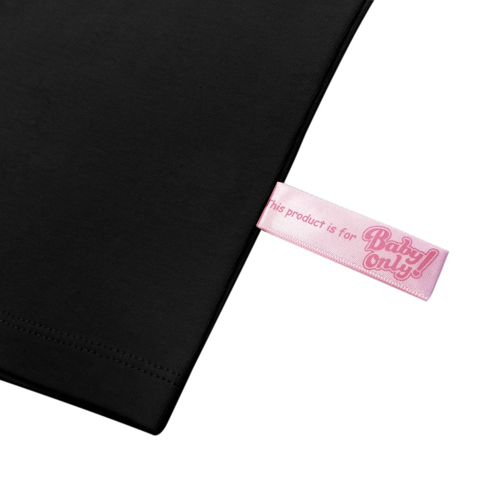 Áo thun form fit Killsystem Ms Lee Bunny màu hồng, đen, kem chất vải cotton
