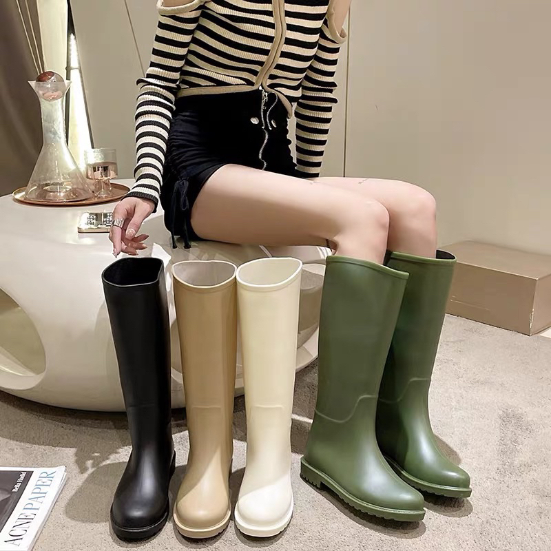 Boots ủng đi mưa thời trang
