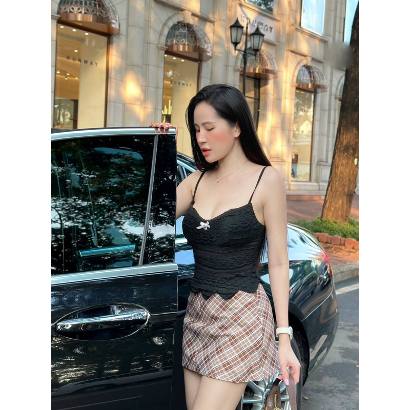 Chân váy kẻ xinh