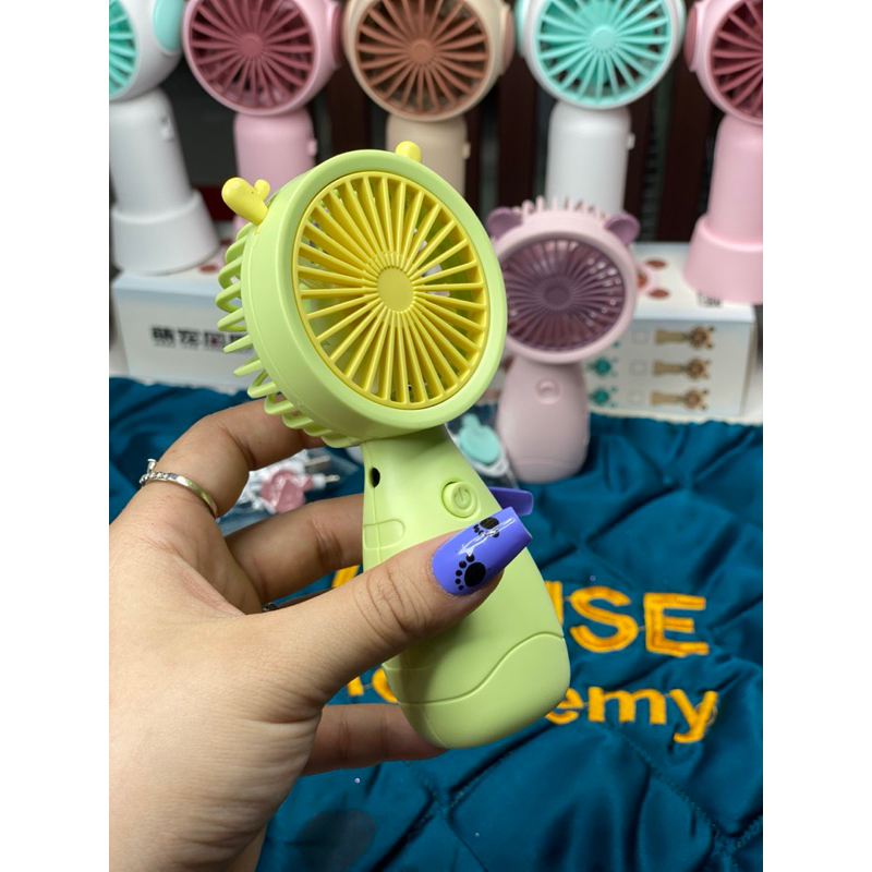 Quạt mini cầm tay dễ thương - Quạt nối mi (giao màu ngẫu nhiên)