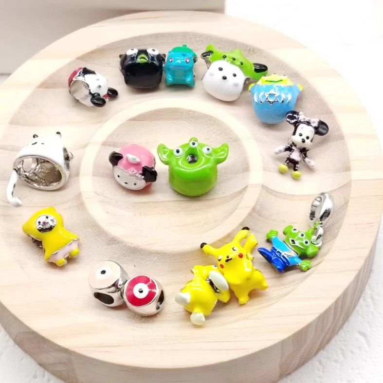 Charm Alien hoạt hình mẫu mới 2024