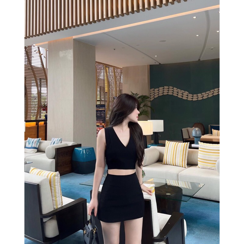 SET CROP CỔ V CHÉO DÂY LƯNG + CHÂN VÁY