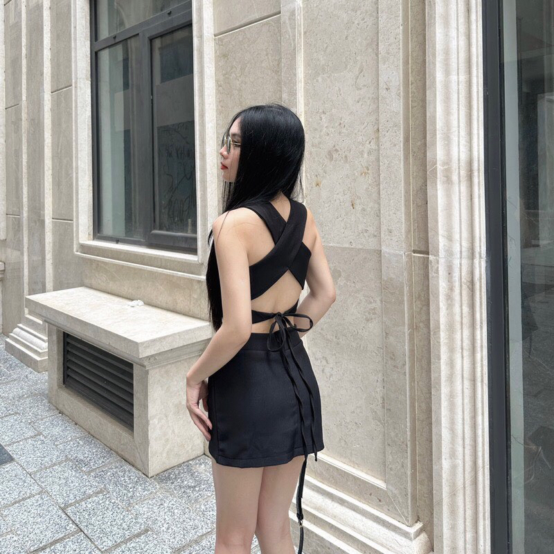 SET CROP CỔ V CHÉO DÂY LƯNG + CHÂN VÁY