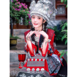 Trang phục miêu cương đỏ mẫu mới