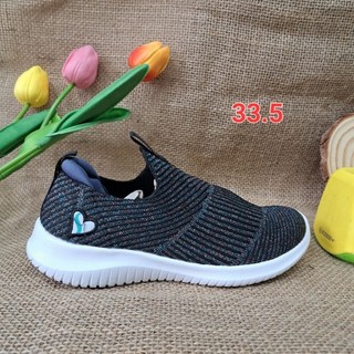 Giày slipon Skechers bé gái