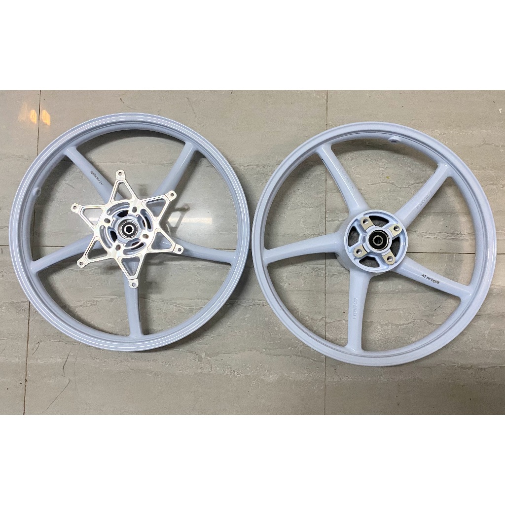 Mâm 5 cây kiểu giống RCB dùng cho xe Sonic 150 bản 1.6