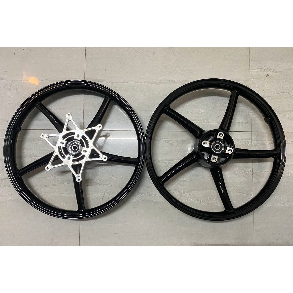 Mâm 5 cây kiểu giống RCB dùng cho xe Sonic 150 bản 1.6