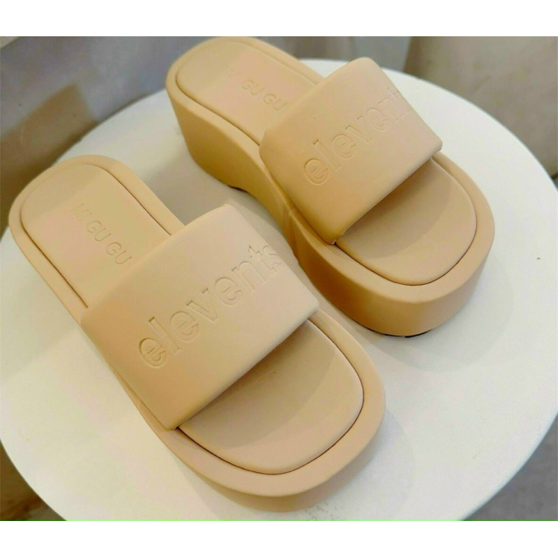 Sorami.Shoes | Dép quai ngang đế 7cm, dép bánh mì in chữ thời trang