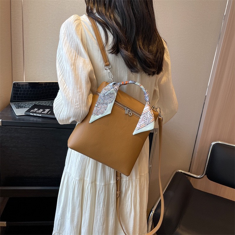 Balo dáng trơn kèm khăn sz 22cm cực xinh