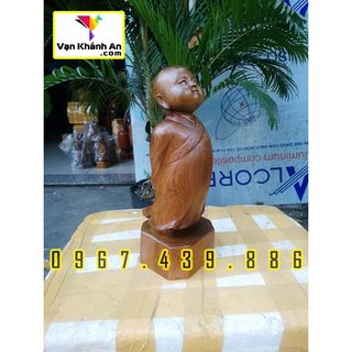 Tượng gỗ chú tiều tùy duyên