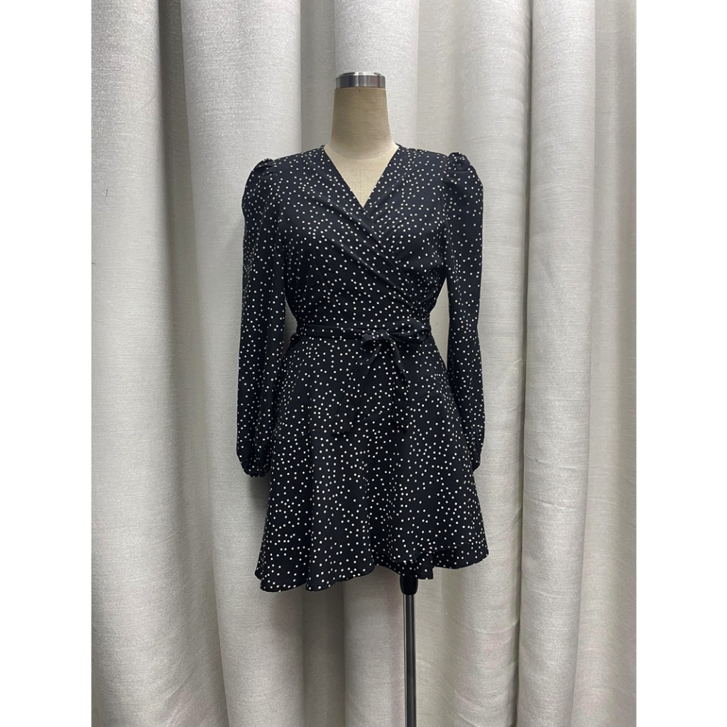 VÁY ĐẦM HOA NHÍ ĐEN CHẤM BI THIẾT KẾ BODY DÁNG NGẮN TAY DÀI ẢNH THẬT