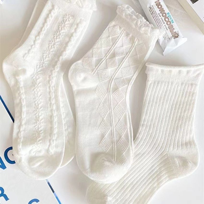 Tất nữ màu trắng siêu xinh phong cách Hàn,vớ nữ trắng trẻ trung TN29